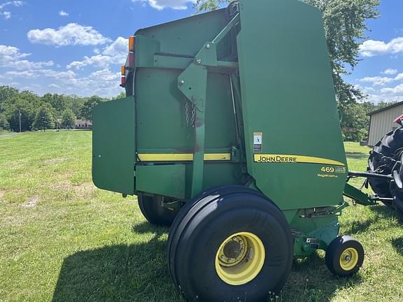 Image of John Deere 469 equipment image 3