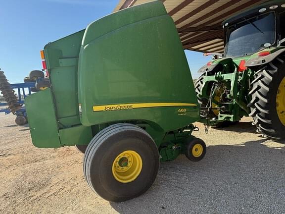 Image of John Deere 469 Premium equipment image 2