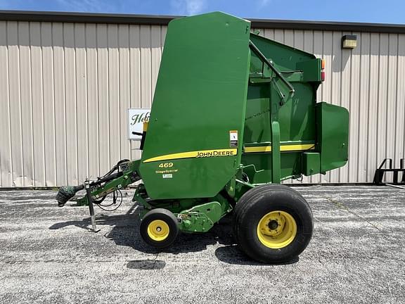 Image of John Deere 469 Silage Special equipment image 1