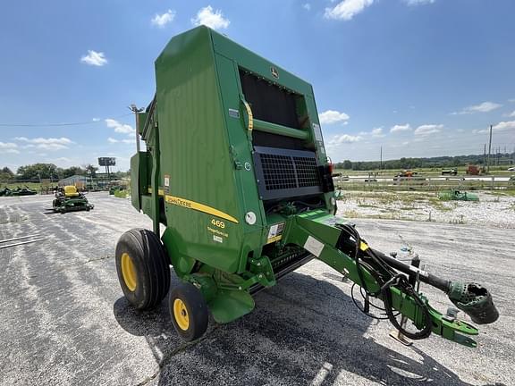 Image of John Deere 469 Silage Special equipment image 3