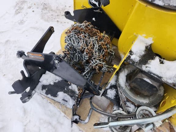 Image of John Deere 47" Snow Blower equipment image 4
