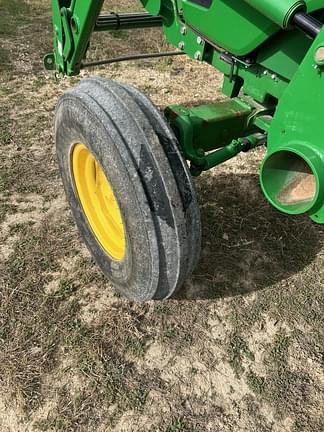 Image of John Deere 5045E equipment image 4