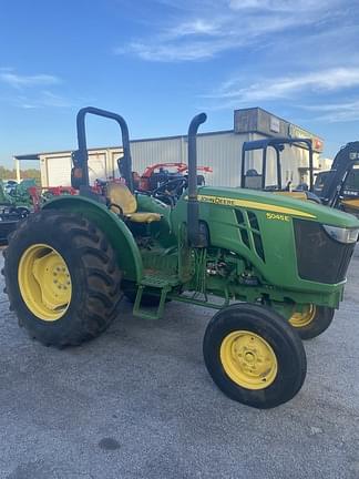 Image of John Deere 5045E equipment image 1