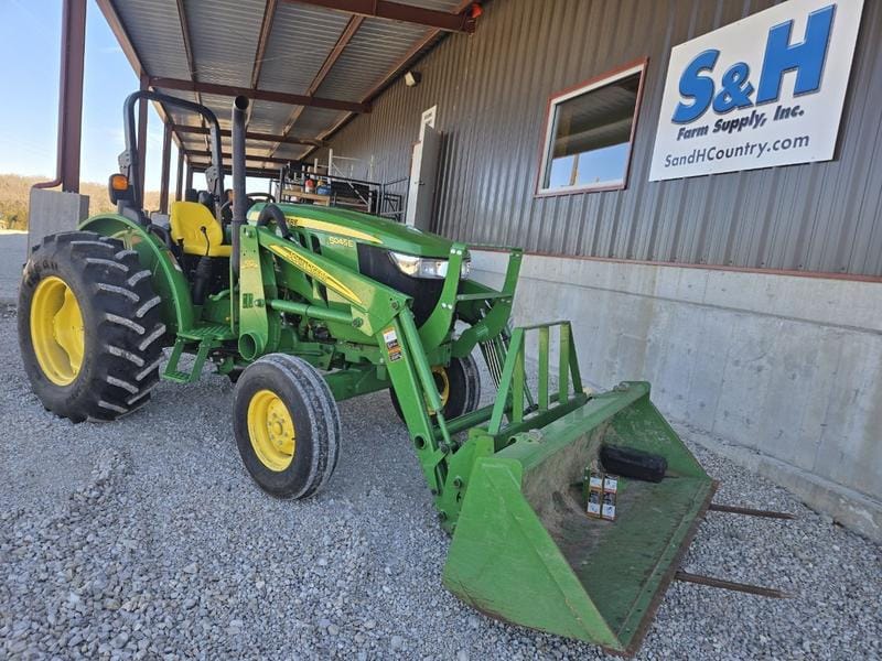 2016 John Deere 5045E Equipment Image0