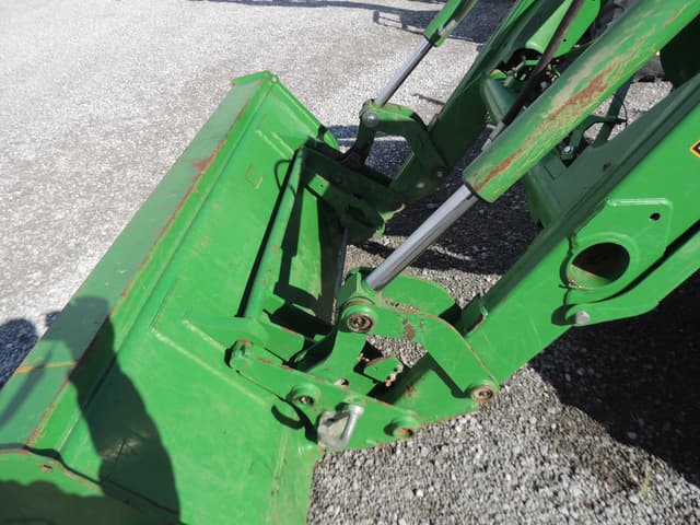 Image of John Deere 5045E equipment image 2