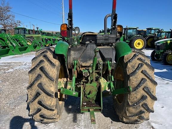 Image of John Deere 5045E equipment image 3