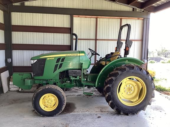 Image of John Deere 5045E Primary image