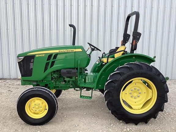 Image of John Deere 5045E Primary image