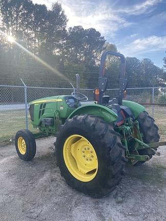 Image of John Deere 5045E equipment image 1