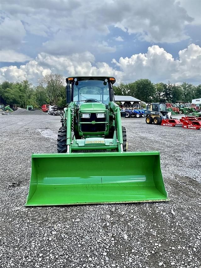 Image of John Deere 5055E equipment image 2