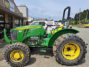 Main image John Deere 5055E 0