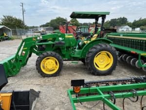 2016 John Deere 5055E Image