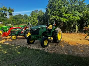 Main image John Deere 5055E