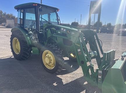 Image of John Deere 5055E equipment image 3