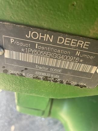 Image of John Deere 5055E equipment image 4