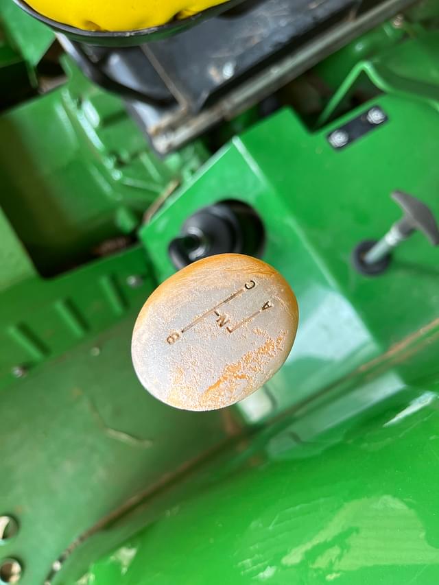 Image of John Deere 5055E equipment image 2