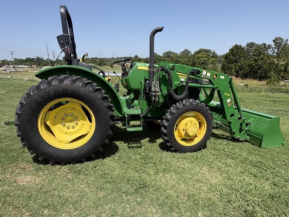 Image of John Deere 5055E equipment image 3