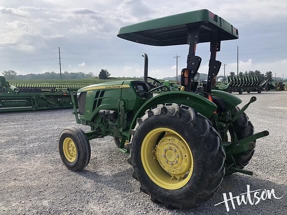 Image of John Deere 5055E equipment image 4