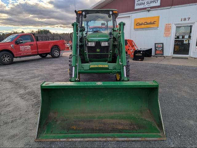 Image of John Deere 5055E equipment image 3