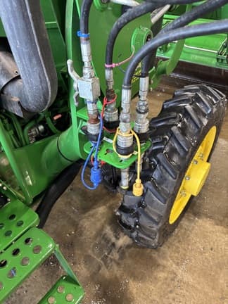 Image of John Deere 5055E equipment image 4