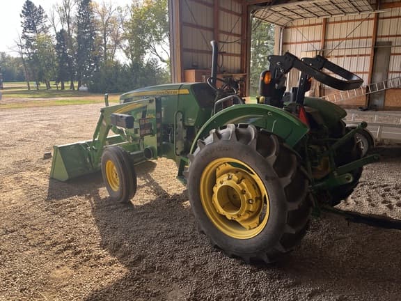 Image of John Deere 5055E equipment image 2