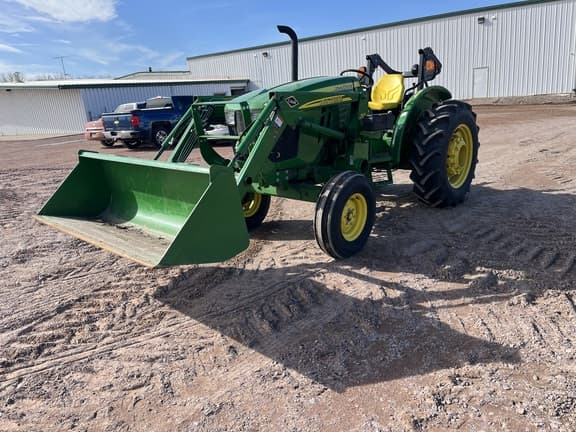 Image of John Deere 5055E equipment image 2