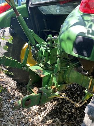 Image of John Deere 5055E equipment image 2