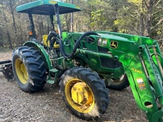 2016 John Deere 5055E Equipment Image0