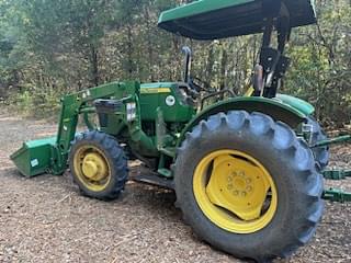 Image of John Deere 5055E equipment image 4