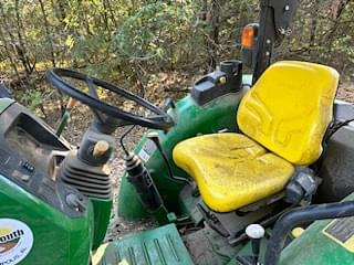 Image of John Deere 5055E equipment image 3