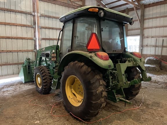Image of John Deere 5055E equipment image 3