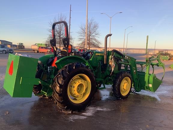 Image of John Deere 5055E equipment image 1