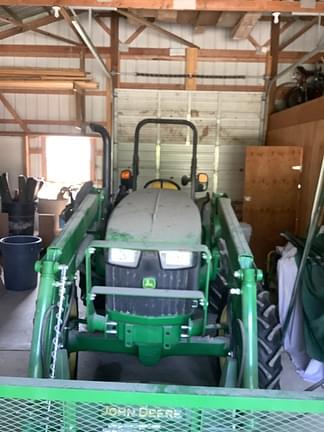 Image of John Deere 5055E equipment image 1