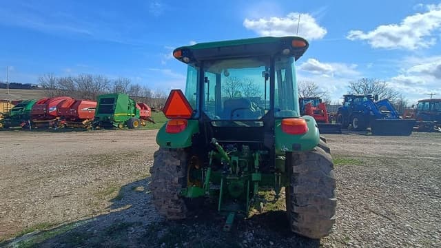 Image of John Deere 5055E equipment image 4