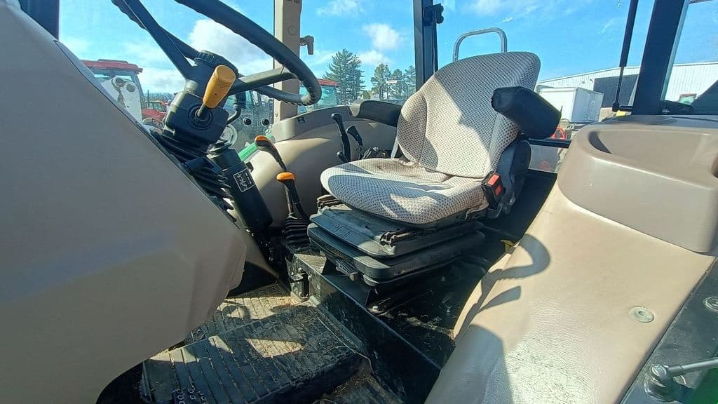 Image of John Deere 5055E Primary image