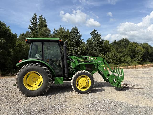Image of John Deere 5055E equipment image 2