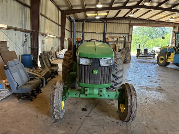 Image of John Deere 5055E equipment image 3