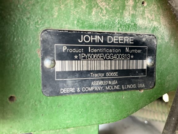 Image of John Deere 5065E equipment image 4