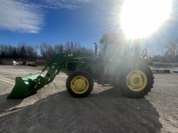 Image of John Deere 5065E equipment image 1