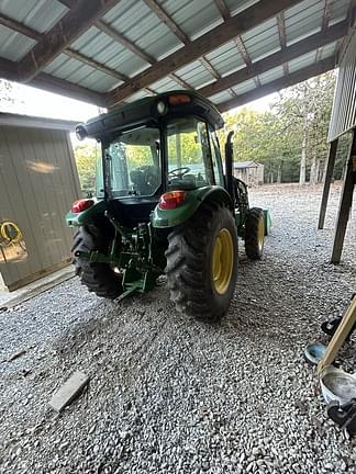 Image of John Deere 5065E equipment image 4