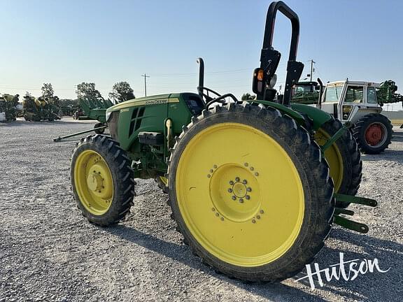 Image of John Deere 5065E equipment image 2