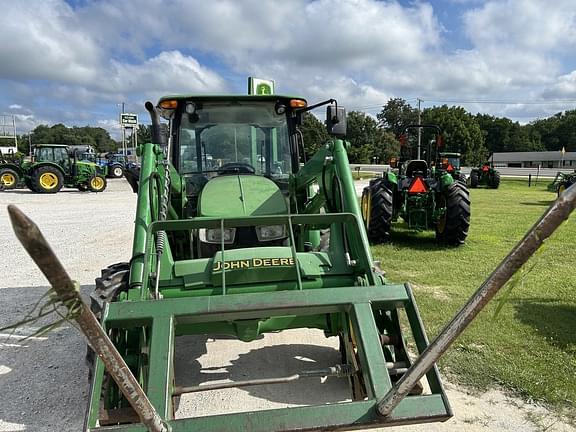 Image of John Deere 5065E equipment image 3