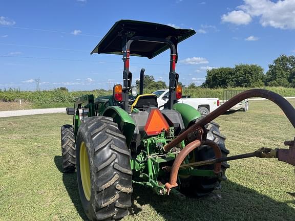 Image of John Deere 5065E equipment image 4