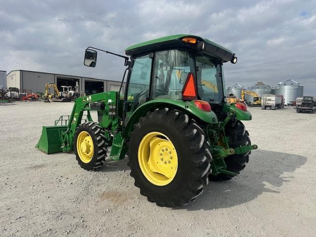 Image of John Deere 5065E equipment image 2