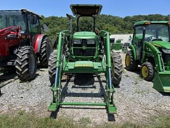 Image of John Deere 5065E equipment image 1