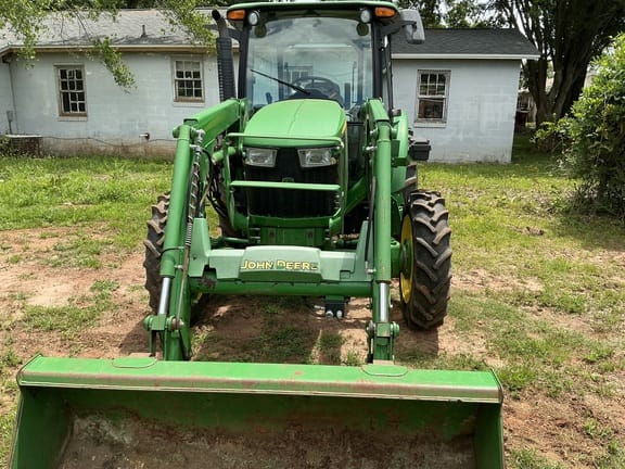 2016 John Deere 5065E Equipment Image0