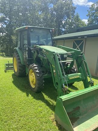 Image of John Deere 5065E equipment image 2