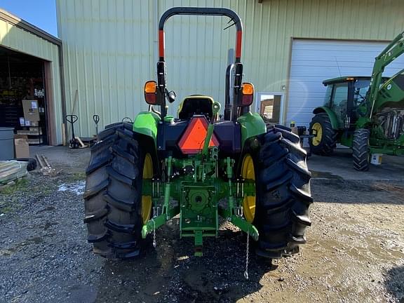 Image of John Deere 5065E equipment image 1