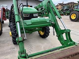 Image of John Deere 5065E equipment image 1