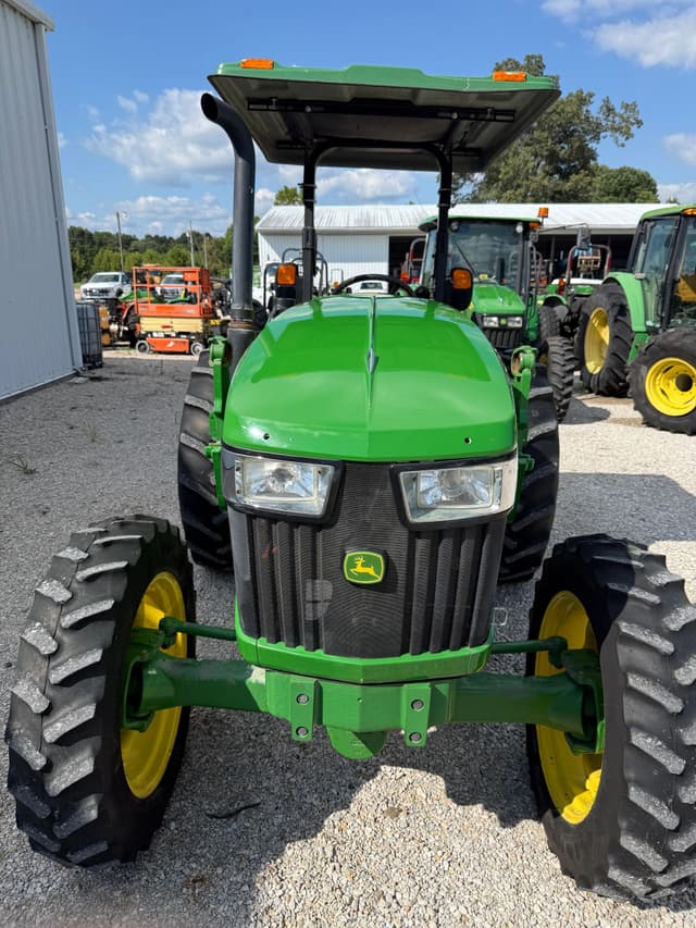 Image of John Deere 5065E equipment image 2